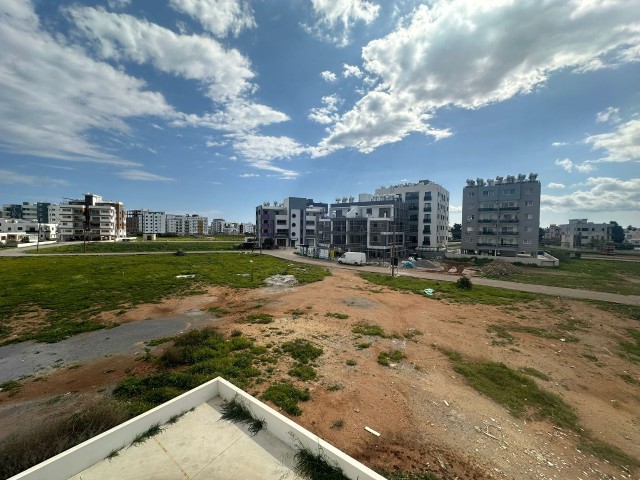 2+1 semi-furnished flat for sale in Famagusta Canakkale region