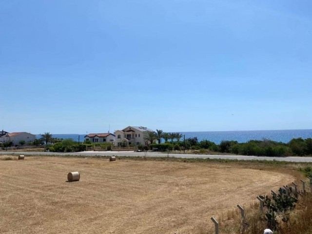 3+1 Villa zum Verkauf mit Meerblick in Iskele Bosporus