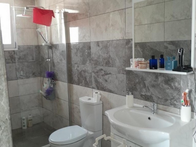 Girne Alsancakta satılık 5+2 villa