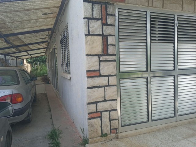 Двухквартирный дом 3+1 на продажу в Акова, Фамагуста
