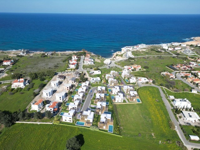 4+1 240 M2 LUXURY VILLA FOR SALE IN GİRNE KARŞIYAKADA WITHIN WALKING DISTANCE TO THE SEA