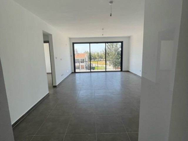 2+1 LARGE FAMILY APARTMENT IN KÜÇÜKKAYMAKLI