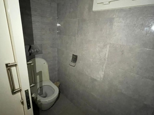 KÜÇÜKKAYMAKLI DA LÜKS FULL EŞYALI 3+1 DAİRE 