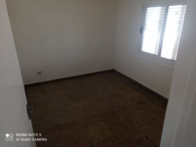 3+1 detached house with commercial permit for sale in Taşkınköy 