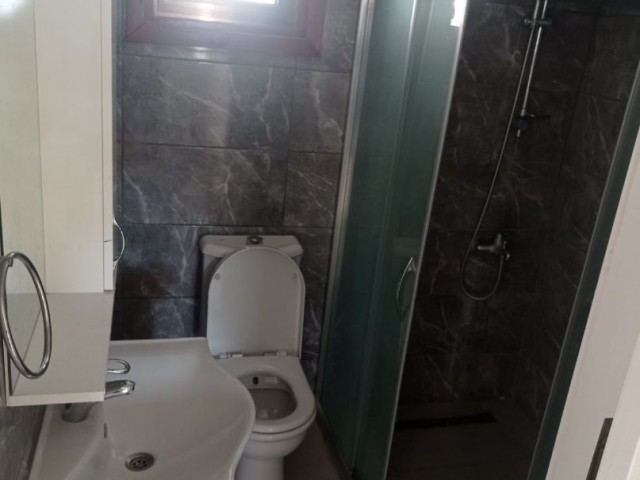 3+1 detached house with commercial permit for sale in Taşkınköy 