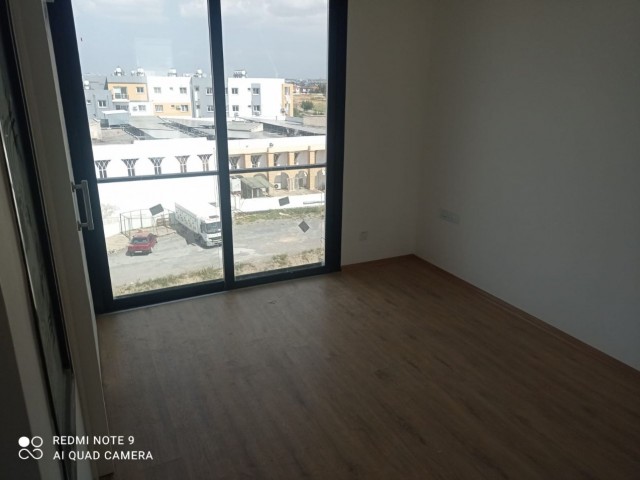 GÖNYELİ  BÖLGESİNDE JAKUZİLİ 2+1 LÜKS PENT HOUSE