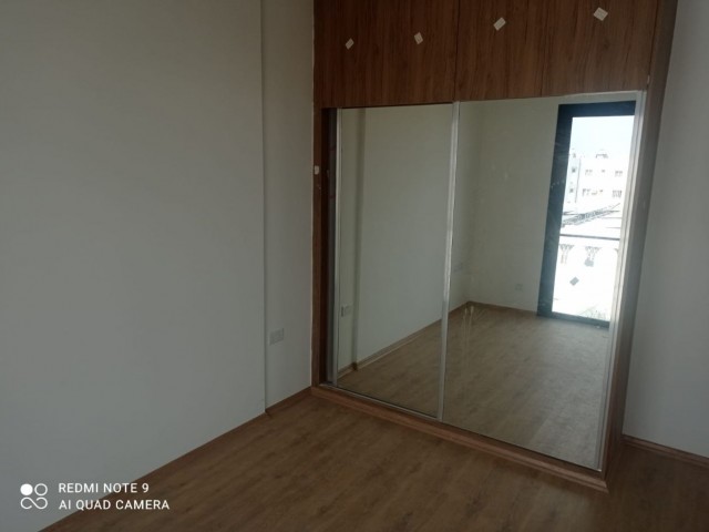 GÖNYELİ  BÖLGESİNDE JAKUZİLİ 2+1 LÜKS PENT HOUSE