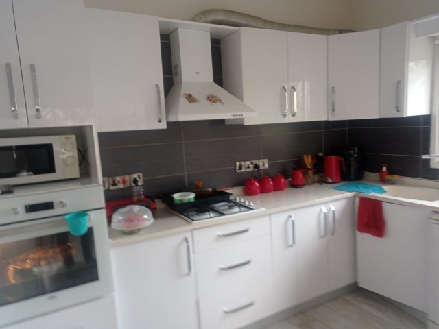 2+1 2ND FLOOR FULLY RENOVATED 120 METERS FLAT FOR SALE IN NICOSIA METEHAN SOCIAL KNUTLARI