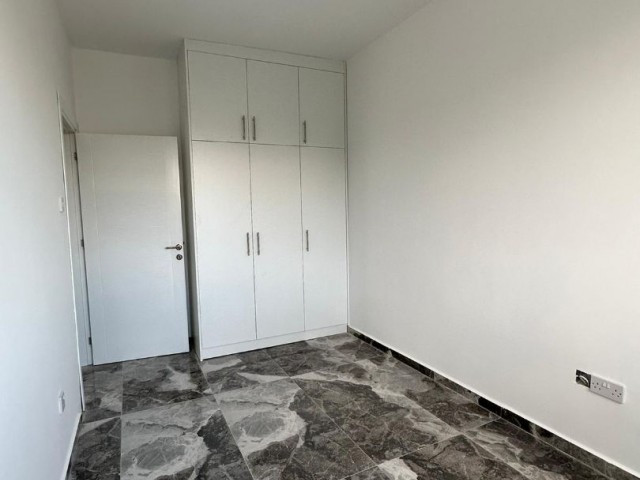 Nicosia Dumlupınar Region zu verkaufen 3+1 Penthouse 110 m2 Wohnung +70 m2 Terrasse