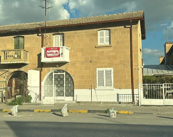 Sarıtaş workplace with commercial permit, right next to the main street in Küçük Kaymaklı area, full