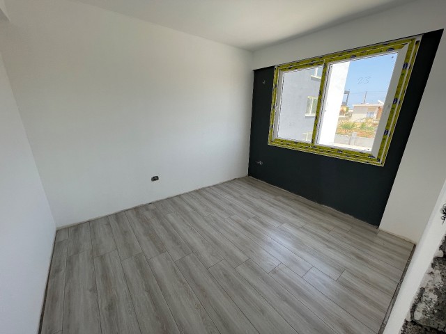 Geräumige 3-Zimmer-Wohnung zum Verkauf in der Region Famagusta / Çanakkale, bereit zur Lieferung.