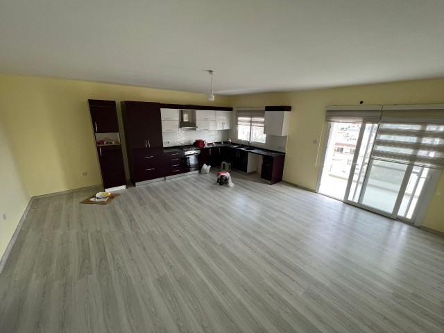 3+1 flat for sale in Yeni Bosphorus