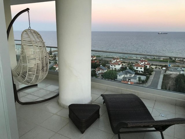 Fully furnished 2+1 flat for rent with sea view in Iskele Bogaz