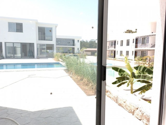 READY NOW! New Build Golfers duplex in Esentepe, only 400m from the sea