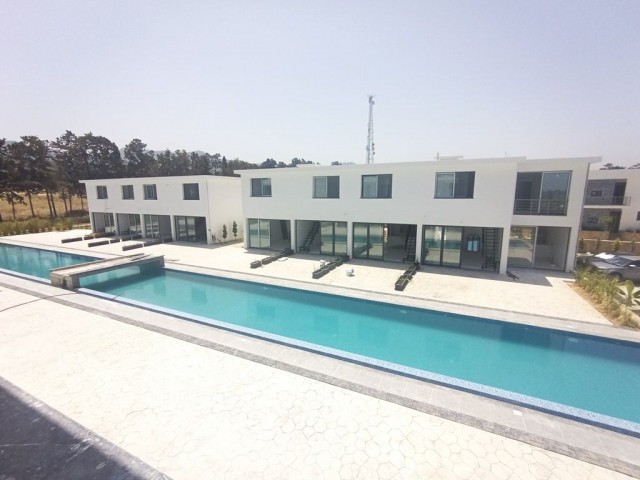 READY NOW! New Build Golfers duplex in Esentepe, only 400m from the sea