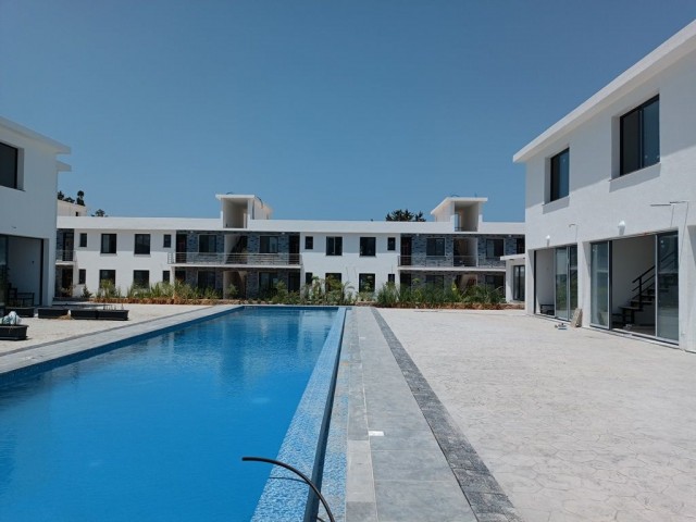 READY NOW! New Build Golfers duplex in Esentepe, only 400m from the sea