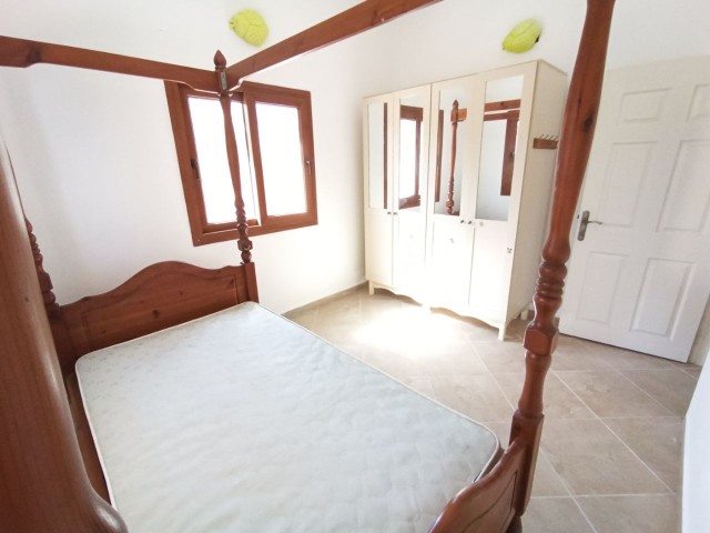 6 bedroom house in Esentepe village centre