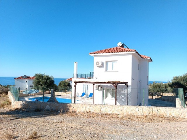 3+1 villa with pool for monthly rental