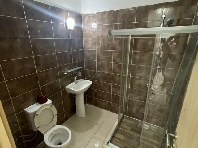 RENT 1 + 1 IN THE CENTER OF KYRENIA ** 