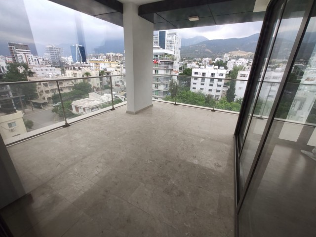 Duplex zur Miete im Kyrenia Center 3+1