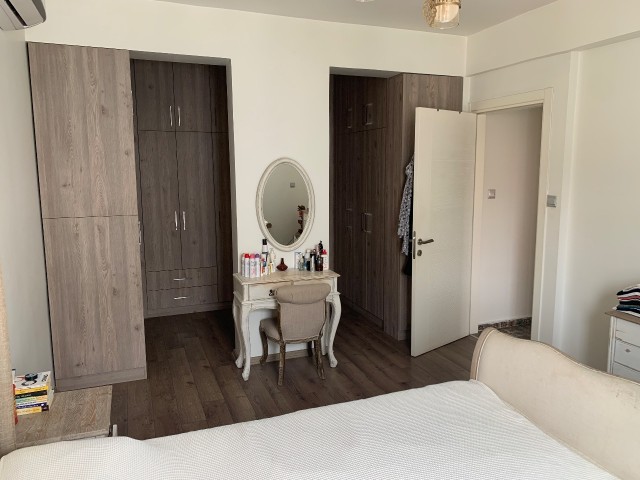 Girne Merkez'de Satılık 6 odalı Penthouse