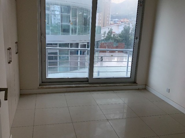 VERY SPACIOUS 3+1 COMMERCIAL FLAT FOR SALE IN KYRENIA CENTER