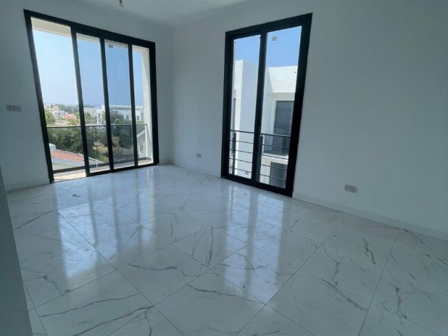 GİRNE ALSANCAK'TA   KİRALIK 2+1 DAİRE 