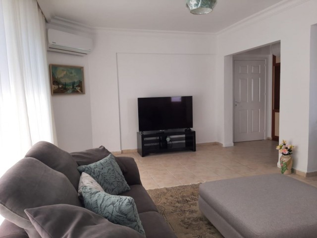 3+1 FLAT FOR RENT IN GIRNE CENTER, CLOSE TO 23 NISAN PRIMARY SCHOOL