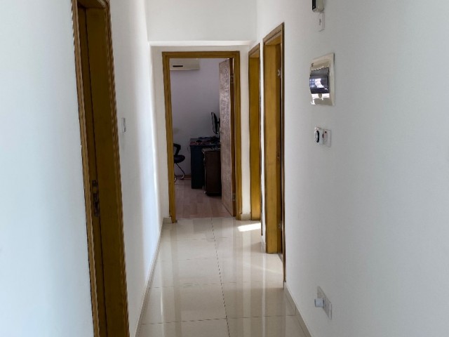 SEA VIEW FULLY FURNISHED 3+1 FLAT FOR SALE IN KYRENIA CENTER