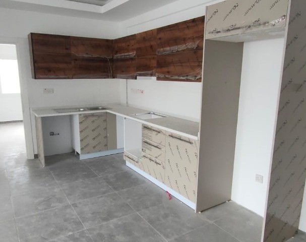 2+1 FLAT FOR SALE IN KYRENIA CENTER