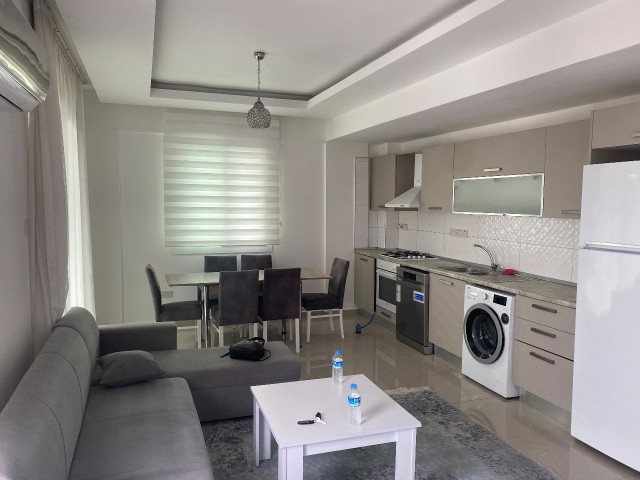 FANTASTISCHE 3+1-WOHNUNG ZUM VERKAUF IM KYRENIA-ZENTRUM