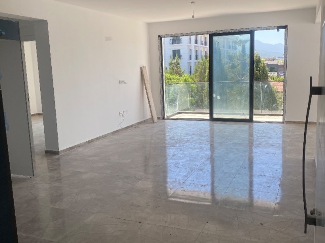 GIRNE CENTER 3+1 NEW AMAZING FLAT FOR SALE