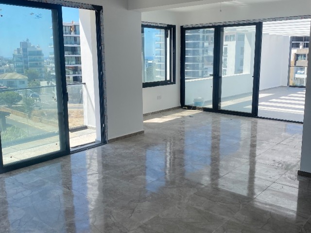 GIRNE CENTER 3+1 NEW AMAZING FLAT FOR SALE