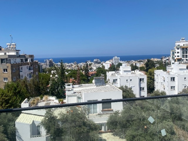 GIRNE CENTER 3+1 NEW AMAZING FLAT FOR SALE