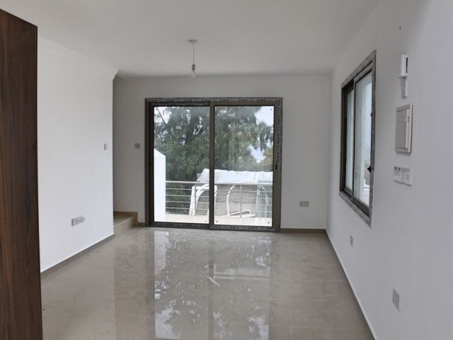 Ciklos'ta 3 Katlı İkiz Villa