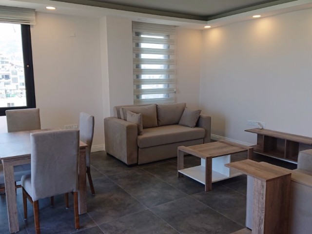 Kuzey Kibris,Girne Merkez`de YENI Kiralik 2+1 Penthouse.