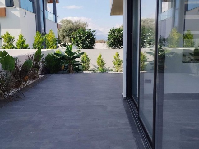 ÇATALKÖYDE LUX 4+1 SATILIK VILLA