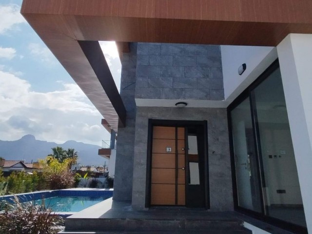 ÇATALKÖYDE LUX 4+1 SATILIK VILLA