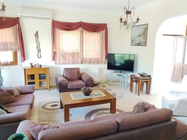 ESENTEPEDE 4+2 KİRALIK VILLA 