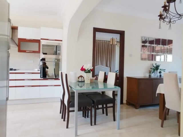 ESENTEPEDE 4+2 KİRALIK VILLA 