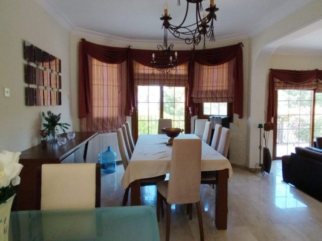 ESENTEPEDE 4+2 KİRALIK VILLA 