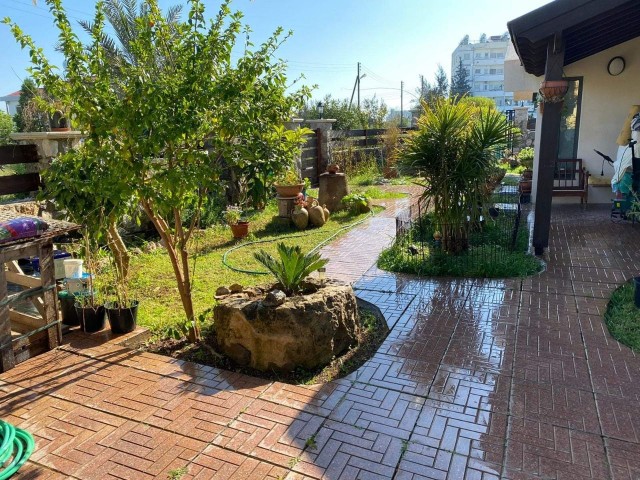 4+2 villa for sale in Yenibogazici