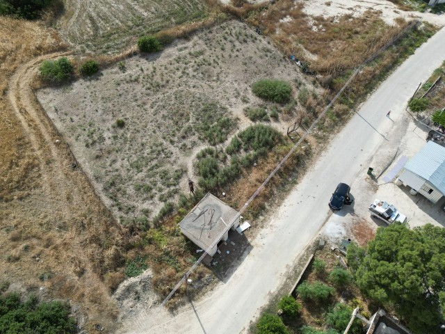 Zoned land for sale in Cayirovada