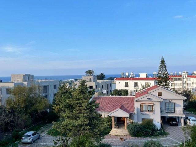 2+1 Flat with Mountain and Sea View in Lapta