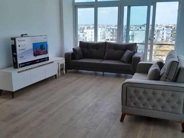  LEFKOŞA KÜÇÜKKAYMALI'DA 2+1 PENTHOUSE 