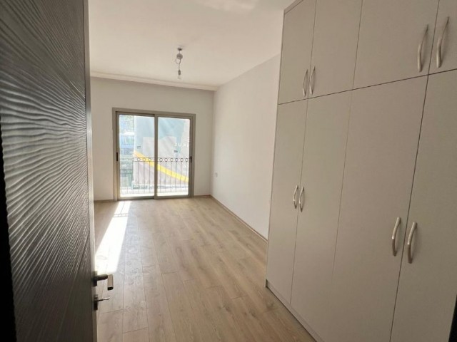 NİL BURAK RESIDENCE 2+1 WOHNUNGEN ZUM VERKAUF MIT ERSTAUNLICHER AUSSICHT