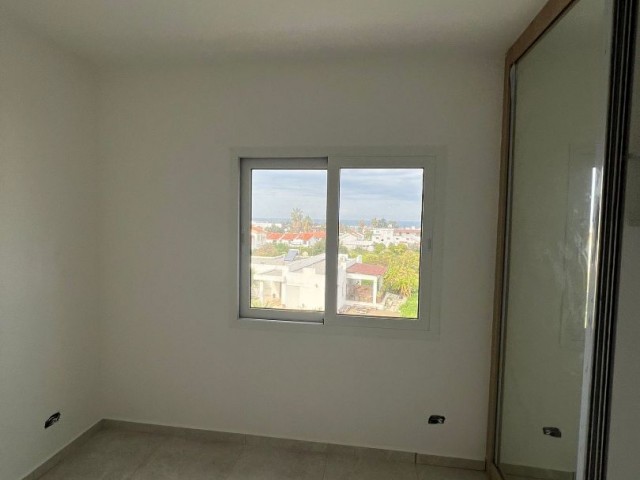 ALSANCAK'TA YENİ SİTEDE 2+1 DENİZ MANZARALI  DAİRE