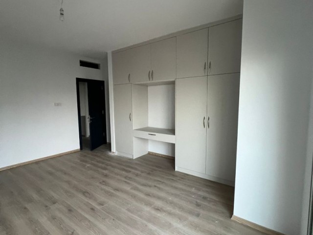 NİL BURAK RESIDENCE 3+1 WOHNUNGEN MIT BERG- UND MEERBLICK