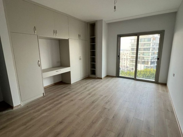 NİL BURAK RESIDENCE 3+1 WOHNUNGEN MIT BERG- UND MEERBLICK