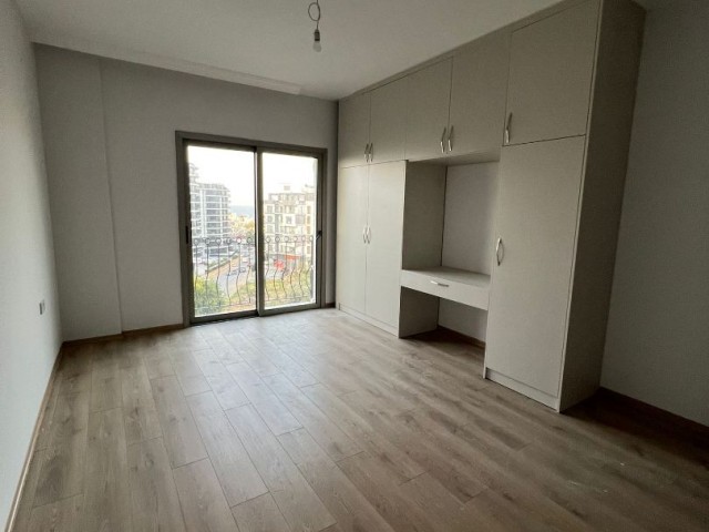 NİL BURAK RESIDENCE 3+1 WOHNUNGEN MIT BERG- UND MEERBLICK